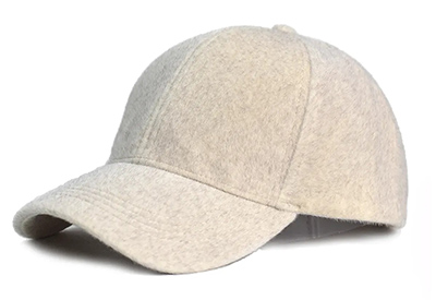 Soft light gray baseball cap with curved brim and structured panels.